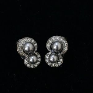 VINTAGE Silver, rhinestone, pearl figure8 earrings